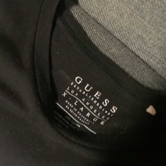 Guess T shirt - Picture 3 of 3